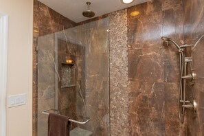 Combined shower/tub, hair dryer, towels, soap - Waterfront & Privacy, Heated Pool  HotTub & waterfall, 60' Dock TikiHut, pets ok (Marathon)