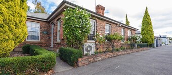 Captain Stirling's Bungalow city fringe locale.