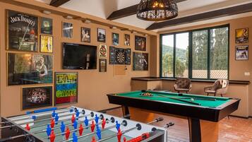 Spielezimmer