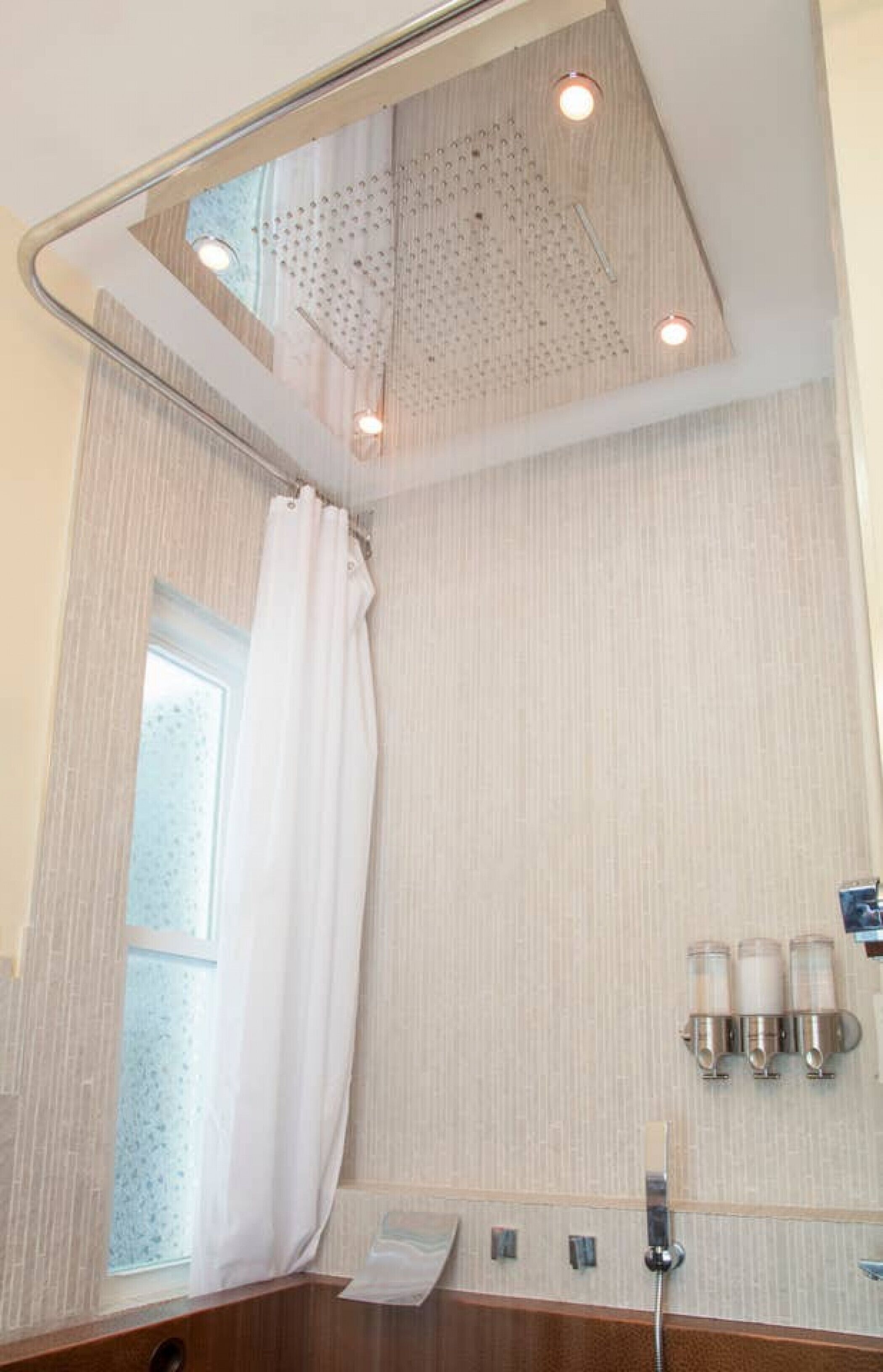 Rainfall showerhead, hair dryer