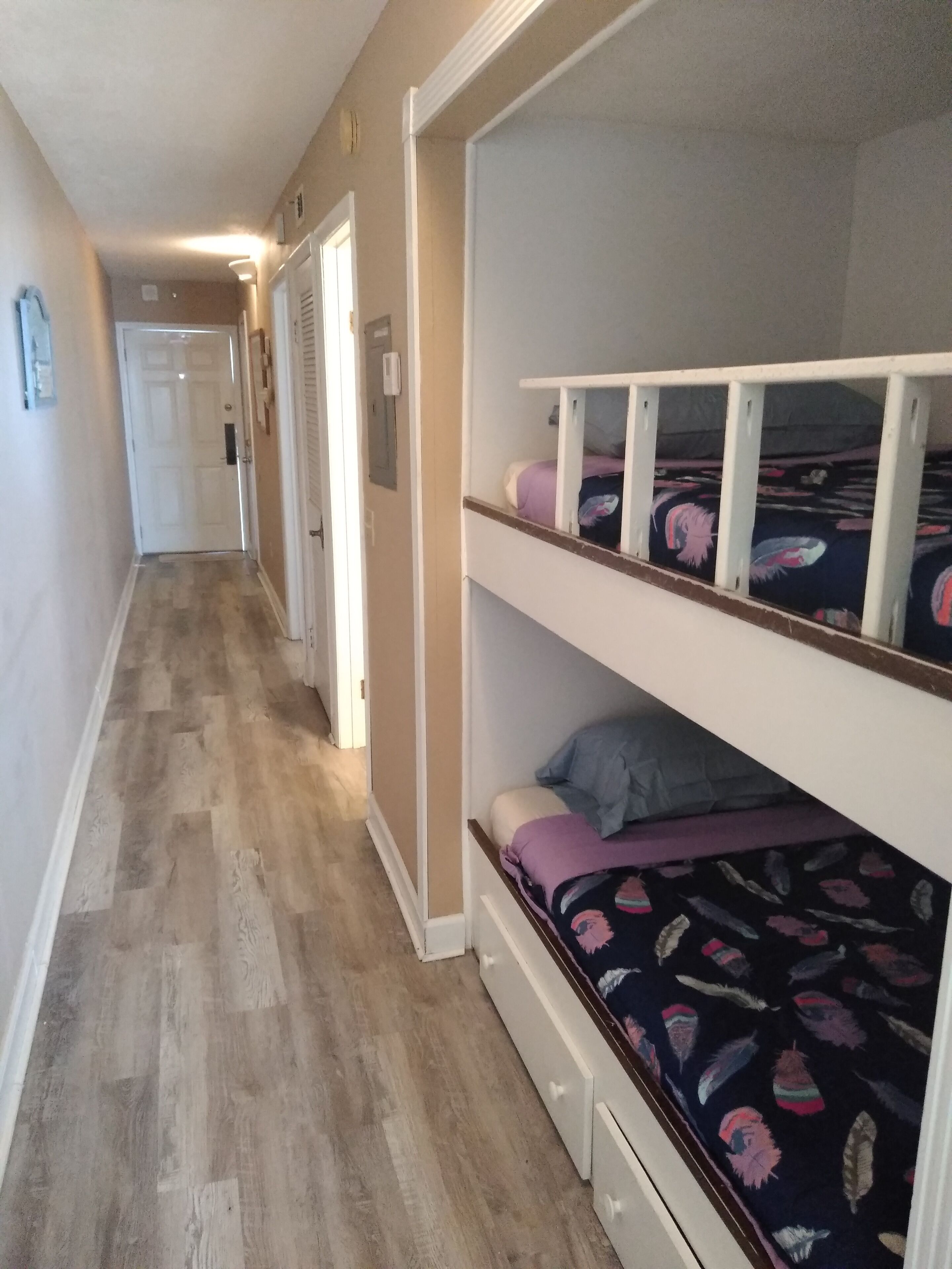 1 chambre, fer et planche à repasser, Wi-Fi, draps fournis