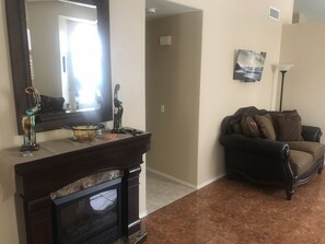 TV, fireplace