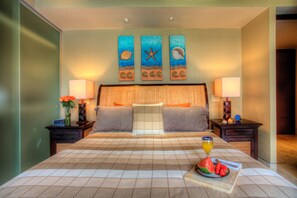 3 bedrooms, iron/ironing board, Internet, bed sheets - Molino de Agua Next to Los Muertos Beach! 3BD Condo for rent in Los Muertos Beac (Puerto Vallarta)