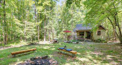 Back on Market! Creekside Studio Near Table Rock