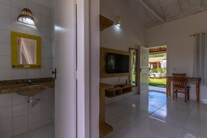 Premium Triple Room | Premium bedding, pillowtop beds, minibar, individually decorated