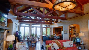 Interior - Gated Luxury Lodge - Hot Tub, Mountain Views, Stunning Gardens, Secluded (Franklin)