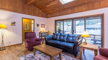 TV, fireplace, DVD player