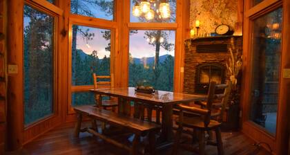 Rauhallinen, oma hirsitalo, josta on poikkeukselliset näkymät ja mukavuudet