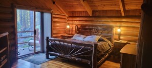 4 chambres, bureau, fer et planche à repasser, accès au Wi-Fi (inclus)