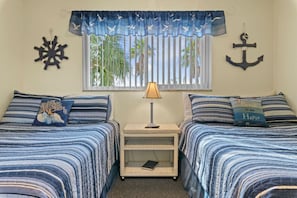 1 habitación, escritorio, tabla de planchar con plancha y wifi gratis