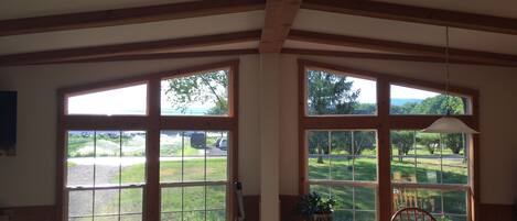 TV connectée, jeux vidéo, lecteur de DVD, vidéothèque