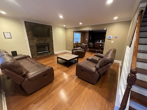 Smart-tv en een open haard