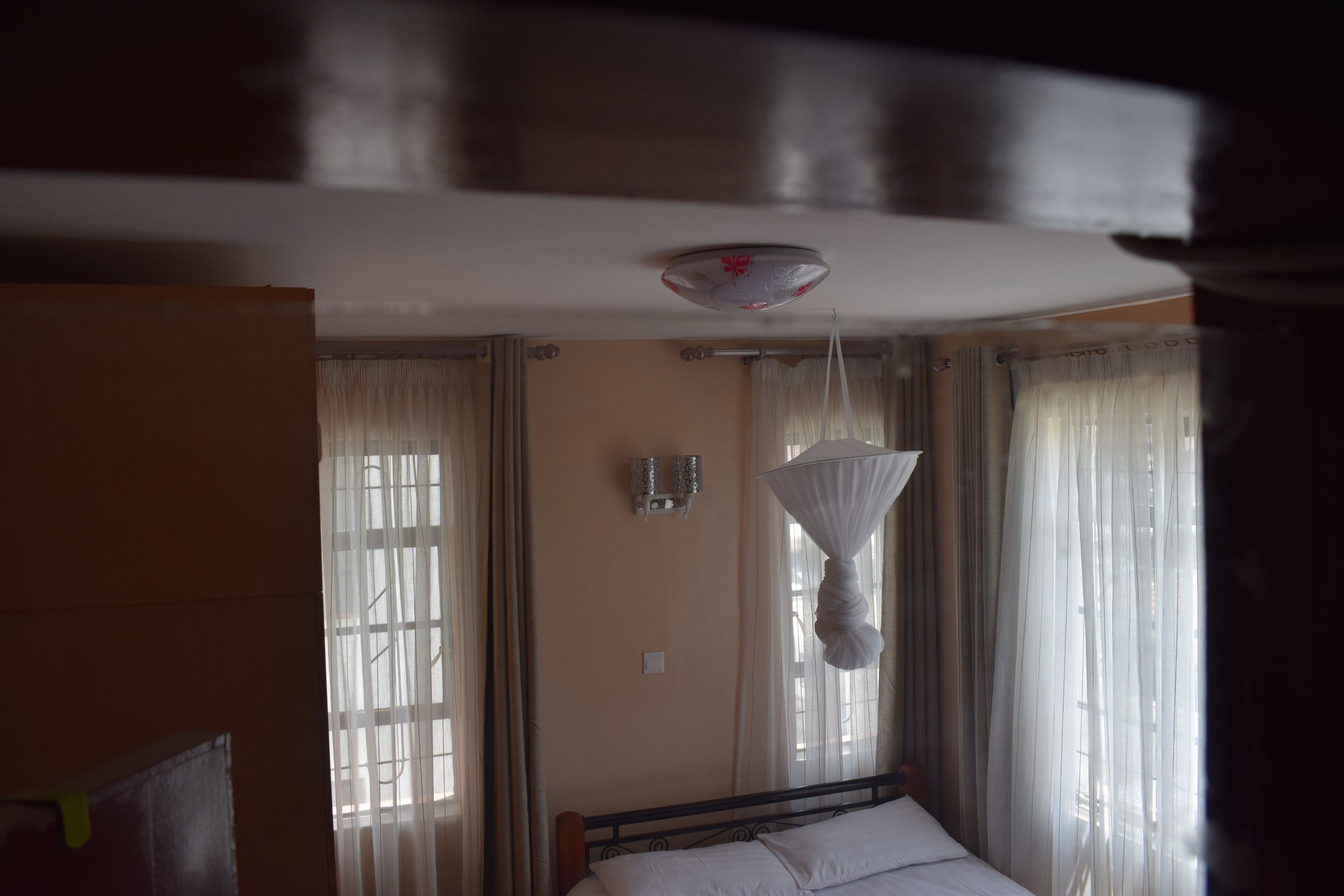 3 makuuhuonetta, silitysrauta/-lauta, ilmainen Wi-Fi, vuodevaatteet