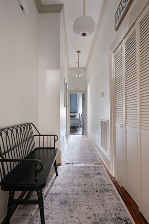 Interior - Comfortable Escape in Historic Downtown Savannah (Savannah)