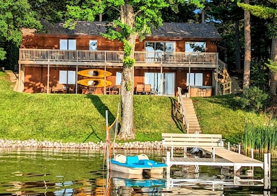 Lakeside Escape/ Ski Nordic Mt./ lakefront cabin/ pontoon rental/ Pets/ Hot Tub!
