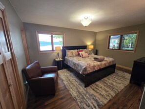 5 chambres, fer et planche à repasser, lits bébé, Wi-Fi gratuit