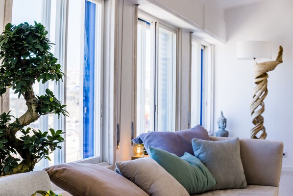 Fireplace - Sunset suite with sea view (Ericeira)