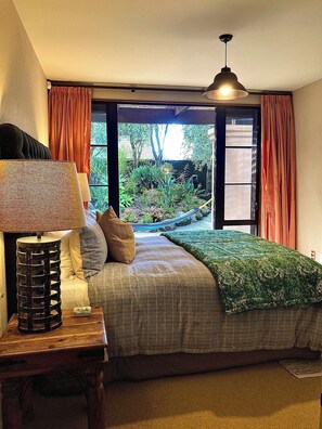 5 bedrooms, in-room safe, desk, iron/ironing board - San Marco Luxury Tuscan Beachside Villa (Whangamata)