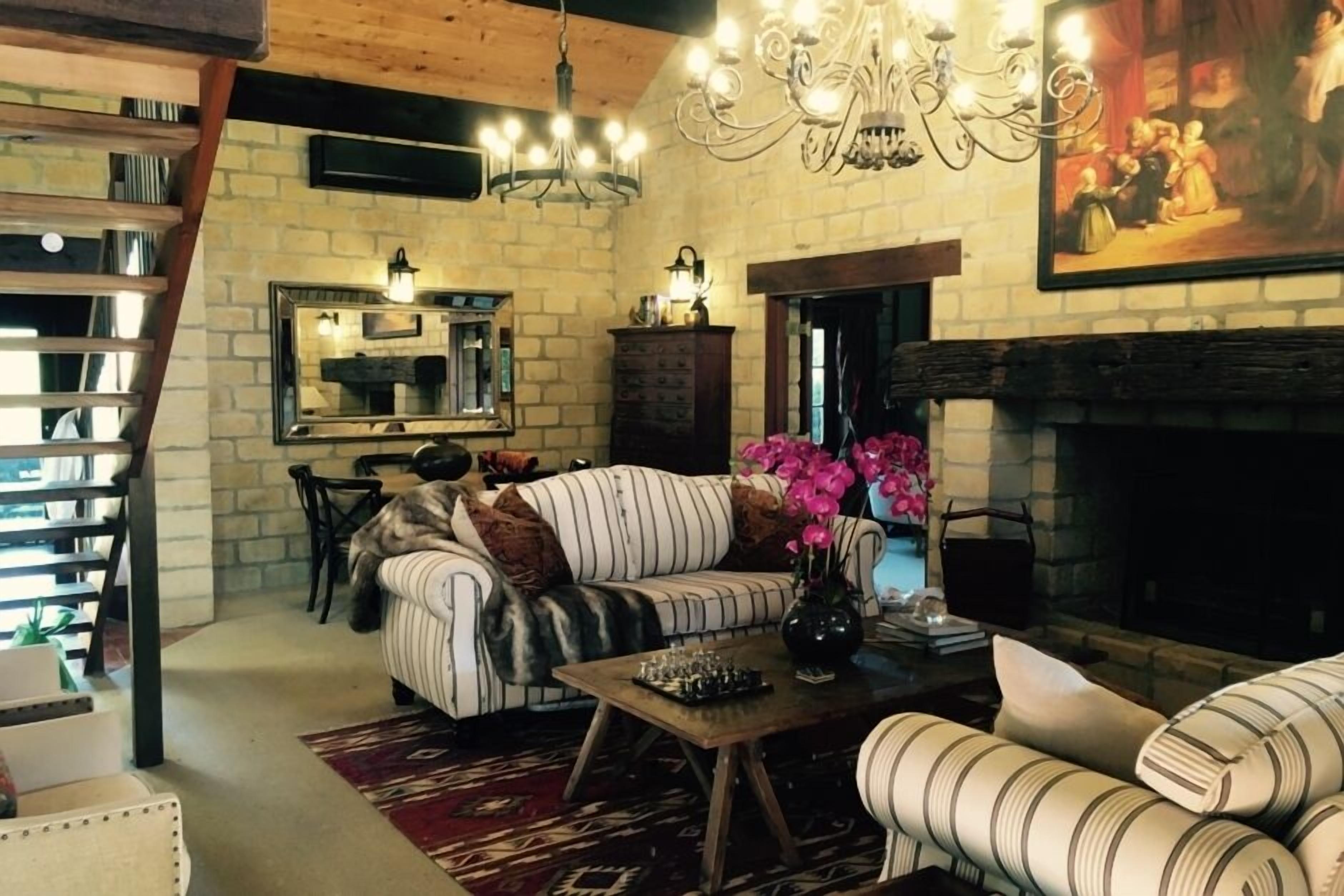 Smart TV, fireplace, video games, Netflix