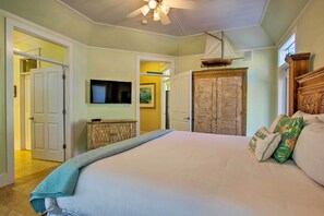 5 bedrooms, iron/ironing board, Internet, bed sheets