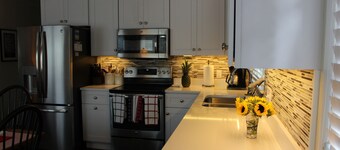 Close to the beach, clean and comfy!  Your pooch is welcome. 