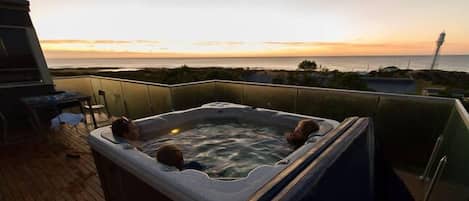Bain à remous extérieur