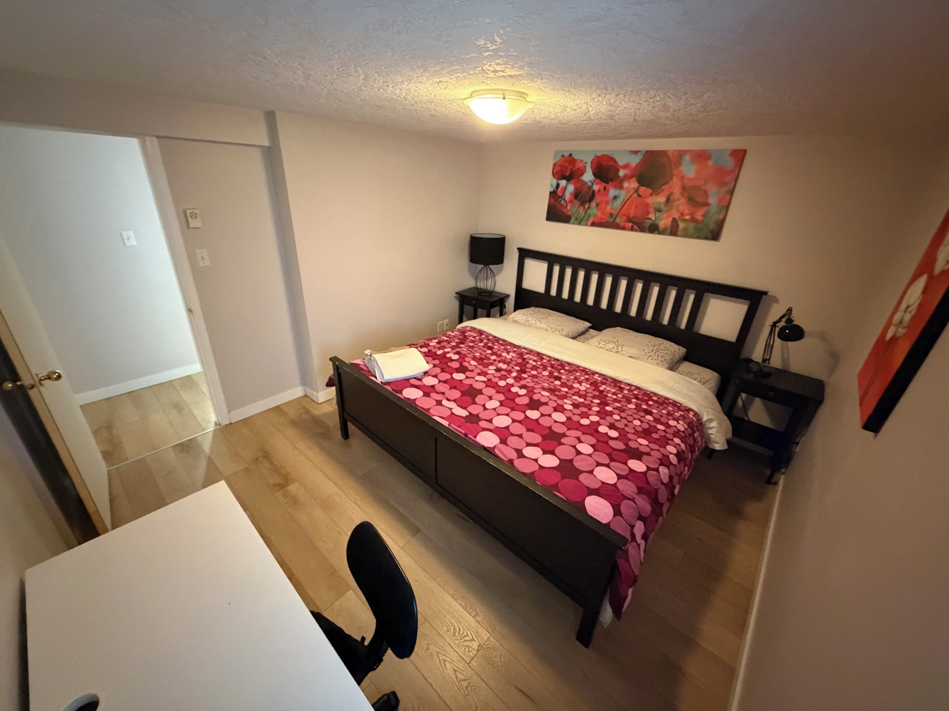 3 bedrooms, desk, free WiFi, bed sheets