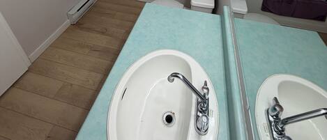 Bathtub