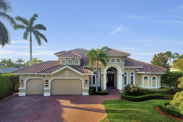 Exterior - Live like a King in this spacious and private two story home. (Marco Island)