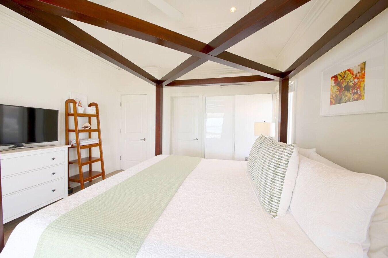 2 bedrooms, iron/ironing board, travel crib, WiFi