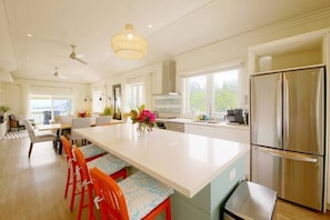 Fridge, microwave, oven, stovetop - Spacious 2BR 2BA Upstairs Designer Apartment Suite (Governor`s Harbour)