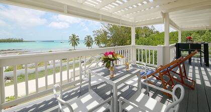 2BR 2BA à l'étage Suite Apt avec vue sur la baie, à quelques pas de la ville et des commerces