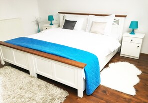 1 bedroom, iron/ironing board, Internet, bed sheets