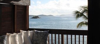 Gorgeous Beachfront Romantic Villa with the most breathtaking views!!!