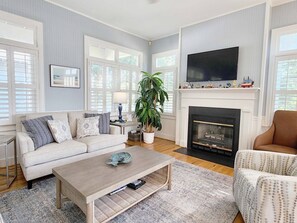 TV, fireplace - Compass Point Private House - Porches, Hammock, Beach, Pool, Tennis! (Pawleys Island)