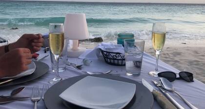 Private chef,46 sec to BEACH, Pool side massage, UTV