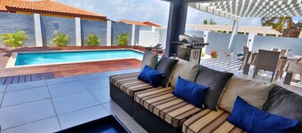 46 ANDRE TIL STRANDEN - STOR MODERN BEACH VILLA