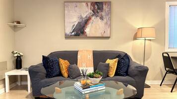 Smart TV, fireplace, toys, books