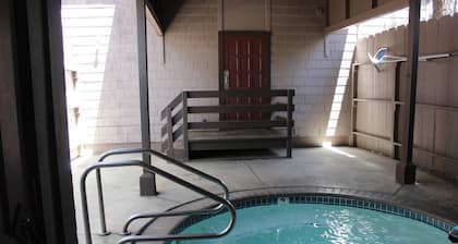 1 Bett 1. 25 haustierfreundliche Wohnung im Herzen von Mammoth auf Shuttle-Route