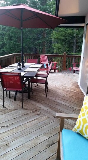 تناول الطعام بالخارج