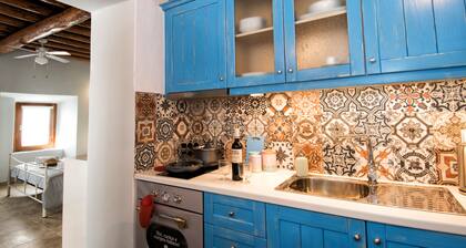 Gavrion's Nest - Premium Cycladic Studio