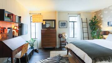 2 habitaciones, escritorio, tabla de planchar con plancha y wifi gratis