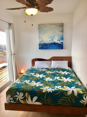 4 habitaciones, tabla de planchar con plancha, cuna de viaje y wifi