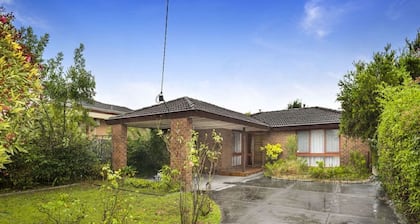 Caulfield Family Home with Large Space