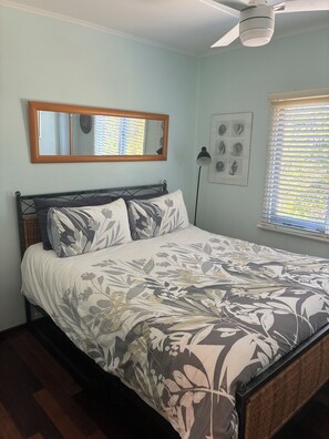 2 Schlafzimmer, Bügeleisen/Bügelbrett, Reisekinderbett, Bettwäsche