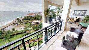 Terrace/patio - Luxury Beachfront Condo! 3BD Condo for rent in Los Muertos Beach, Puerto vallart (Puerto Vallarta)