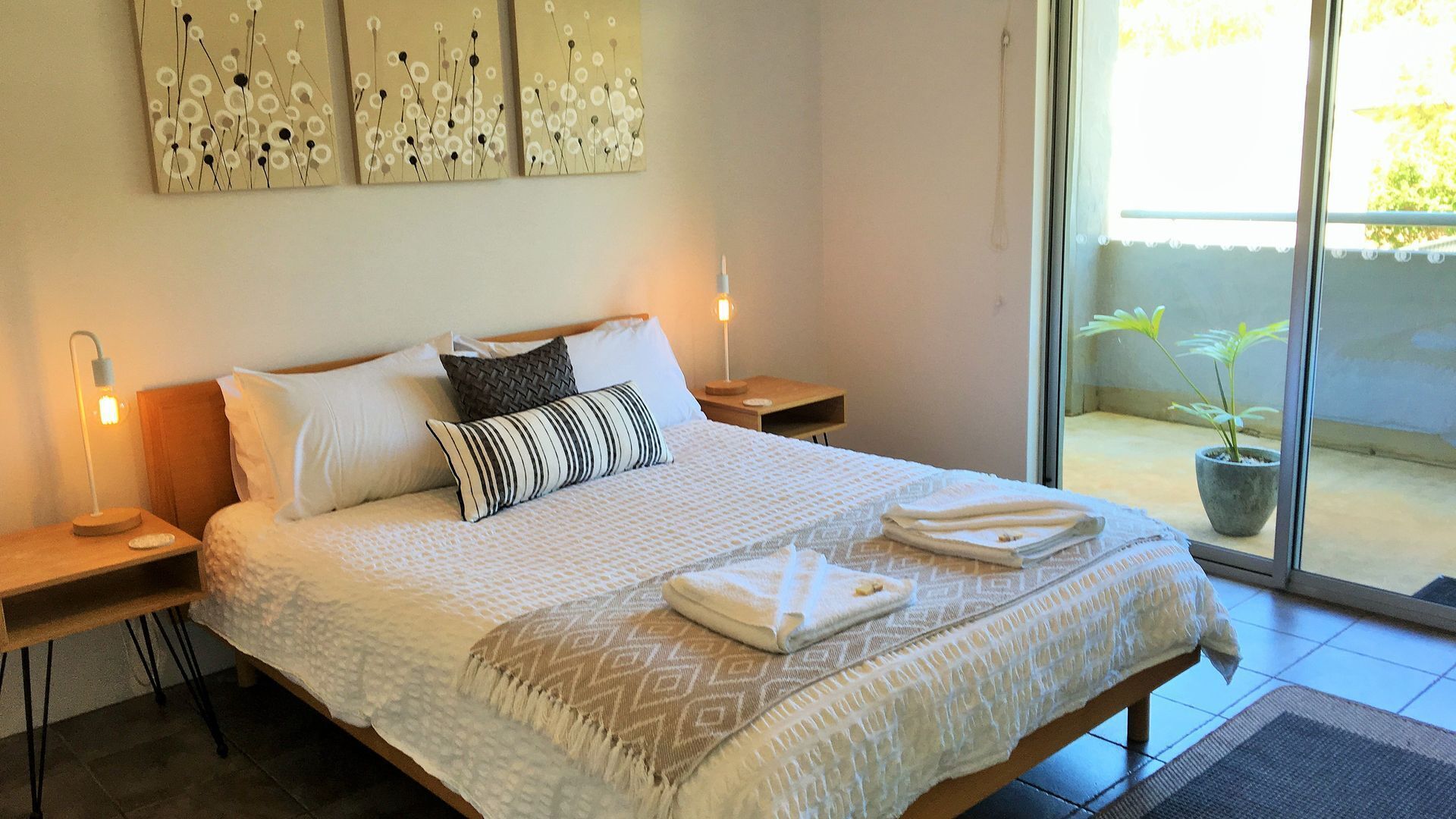 S t u d i o 4 on F e a r n — image 13