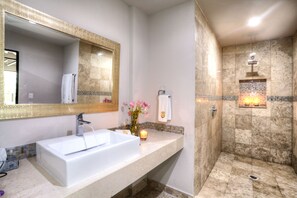 Shower, jetted bath, hair dryer, towels - Breathtaking views over los muertos beach, Sky Suite C (Amapas)