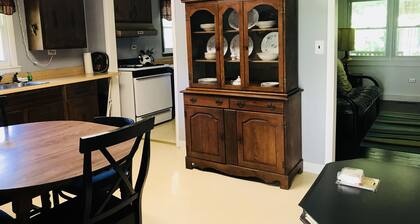 Quiet Blue Ridge Mountain Cottage