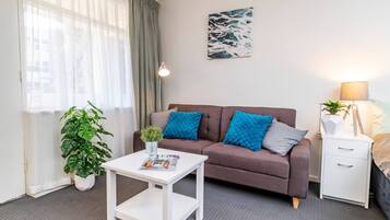 TV, Netflix, streaming services, offices